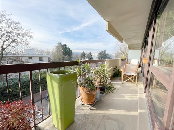 Fontenay-aux-Roses (92260) FONTENAY AUX ROSES, PROCHE Le Plessis Robinson - APPARTEMENT 107m2 avec 4 chambres - TERRASSE 14m2 - PARC, VER