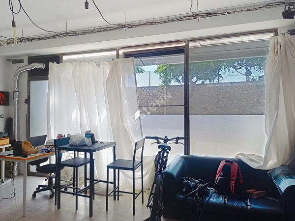 Local commercial Toulon 25 m2 et cave de 14m2