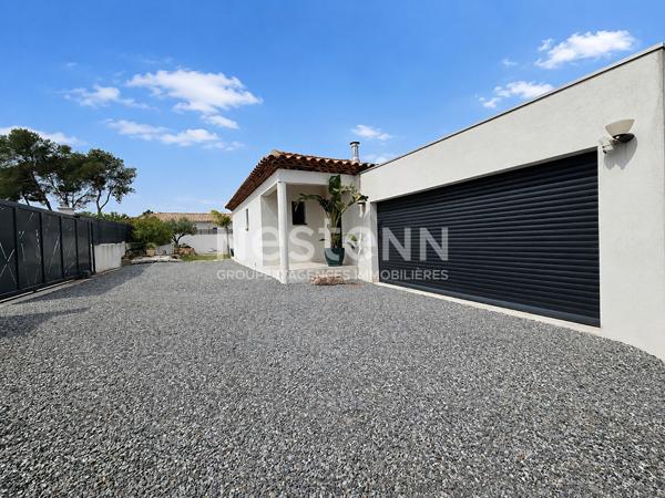A VENDRE-Maison récente de plain-pied La Crau 5 pièce(s) 120m2 - Secteur résidentiel et recherché, piscine.