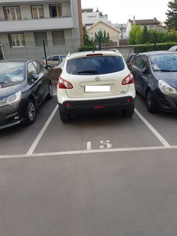 Parking Lyon Monplaisir 1 place