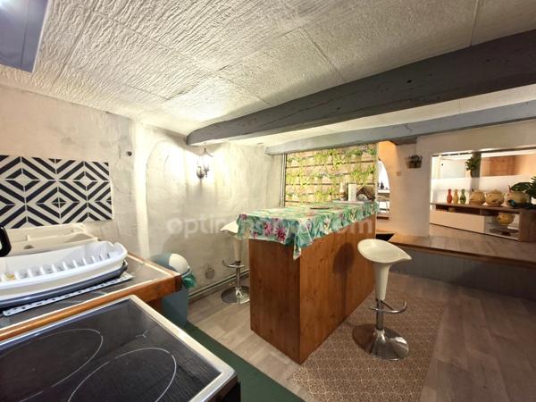 🏠 Idéal Artisan ou Profession Libérale : Immeuble Mixte en Plein Cœur de DIGNE LES BAINS (04)