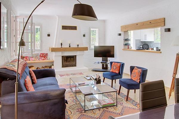 A VENDRE EN EXCLUSIVITE! Maison de plain-pied avec piscine et studio indépendant.