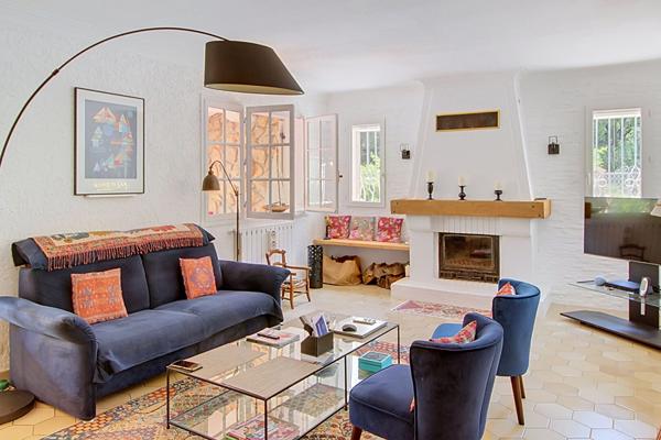 A VENDRE EN EXCLUSIVITE! Maison de plain-pied avec piscine et studio indépendant.