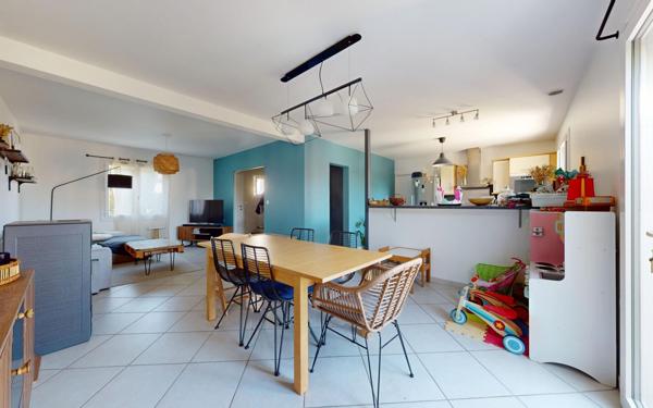 Maison à vendre    4 pièces •  Carquefou