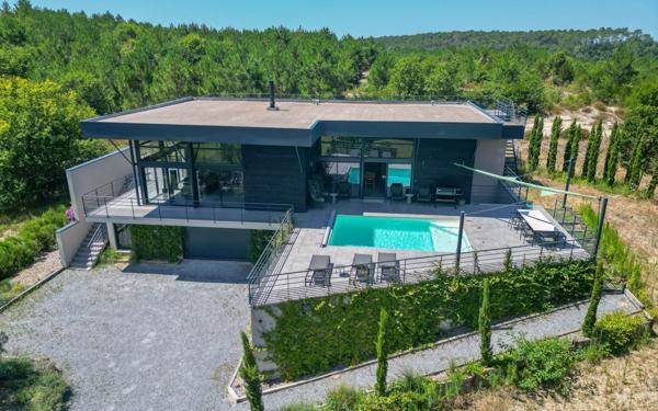 Maison à vendre    6 pièces •  Biscarrosse