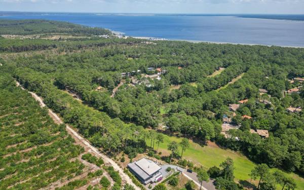 Maison à vendre    6 pièces •  Biscarrosse