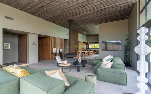 Maison à vendre    6 pièces •  Biscarrosse