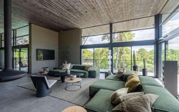 Maison à vendre    6 pièces •  Biscarrosse