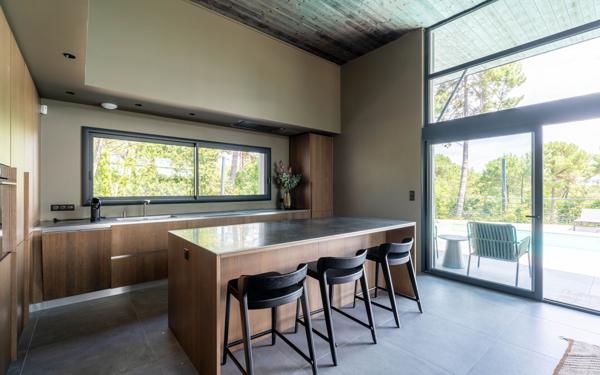 Maison à vendre    6 pièces •  Biscarrosse