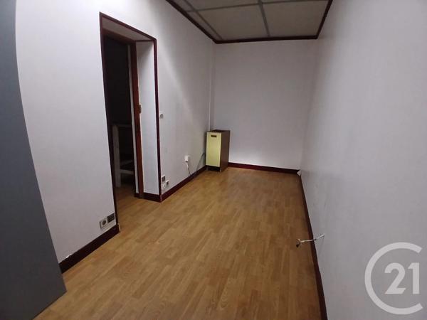 Immeuble à vendre  280 m 2   COMMENTRY  - 03