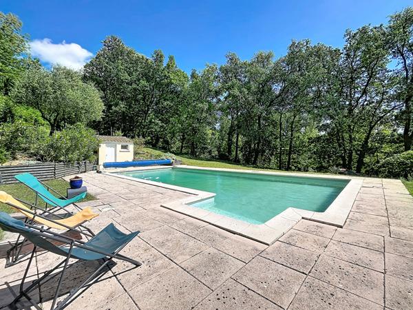 EXCLUSIVITE - MAISON DE 128 M² SUR 8840 M² DE TERRAIN AVEC PISCINE