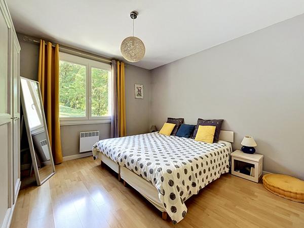 EXCLUSIVITE - MAISON DE 128 M² SUR 8840 M² DE TERRAIN AVEC PISCINE