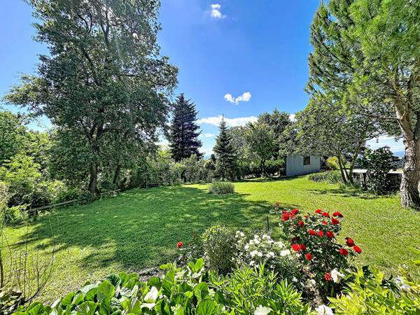 EXCLUSIVITE - MAISON DE 128 M² SUR 8840 M² DE TERRAIN AVEC PISCINE