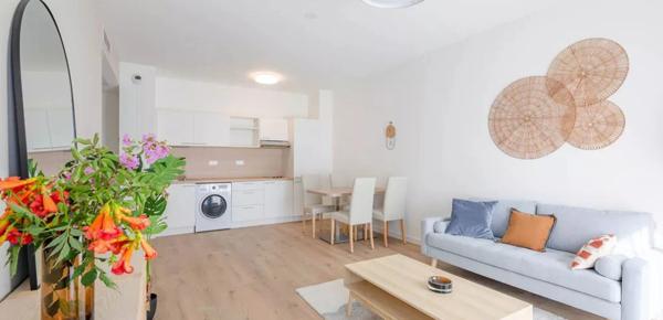 T1 bis loué Fréjus – 725€/mois – Côte d’Azur