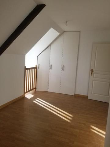 Maison à louer 5 pièces - 102 m²