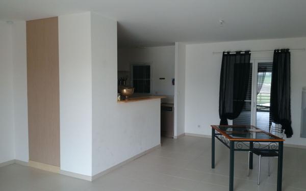 Maison à louer    2 pièces •  Champcevinel