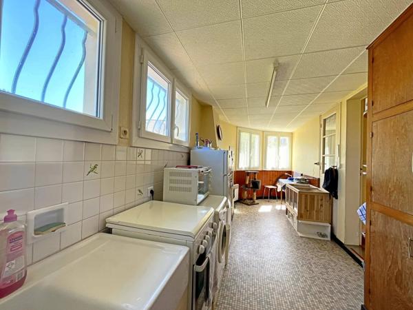 ENSEMBLE IMMOBILIER - MESCHERS
