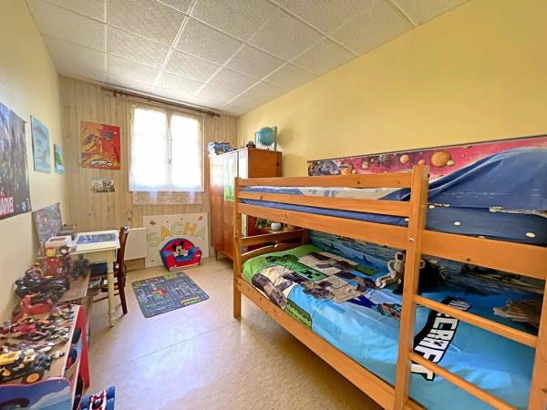 ENSEMBLE IMMOBILIER - MESCHERS