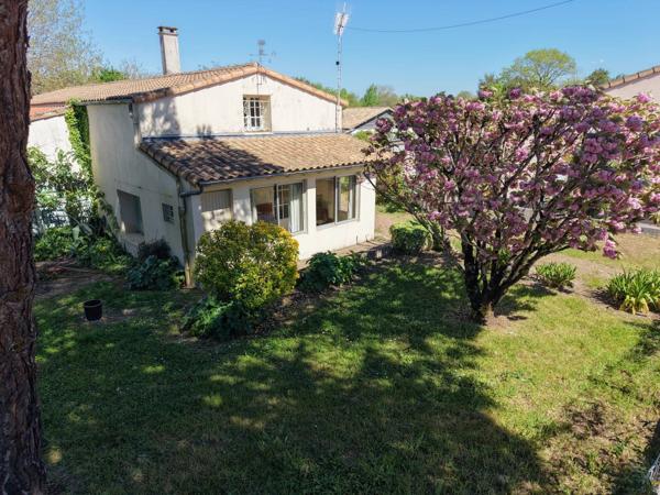 ENSEMBLE IMMOBILIER - MESCHERS