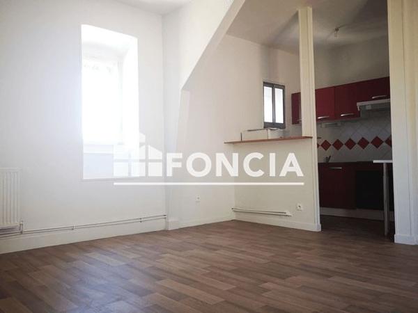 Location Appartement 2 pièces 43.8 m² - 17 AVENUE DE PARIS Poitiers 86000