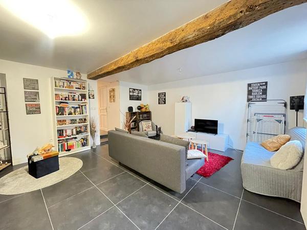 Immeuble de 232, 89 m² Verrieres Le Buisson