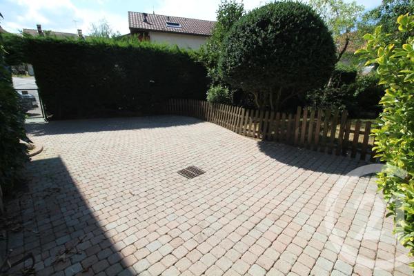 Maison à vendre  4 pièces - 115,41 m 2   BONS EN CHABLAIS  - 74
