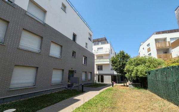 Appartement à vendre    3 pièces • 52,44 m2 Éragny