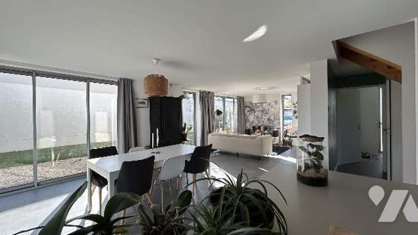 MAISON RECENTE, 117m² hab, 4 CHAMBRES, TERRAIN