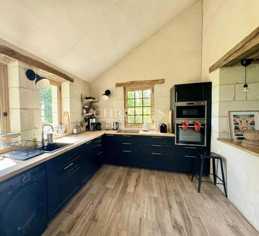 Elegante propriété avec 12 hectares de jardins et de terrain