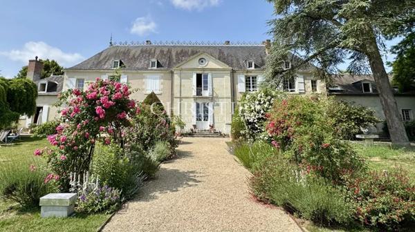 Elegante propriété avec 12 hectares de jardins et de terrain