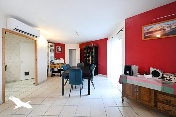 Maison à vendre |  Voeuil-et-Giget |  6 pièces | 125 m²