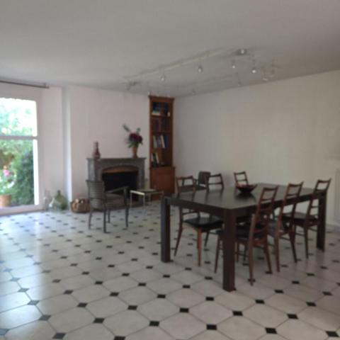 Maison familiale en impasse privée DPE  C