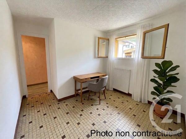 Appartement T5 à vendre  5 pièces - 106,31 m 2   ST GEORGES DE DIDONNE  - 17