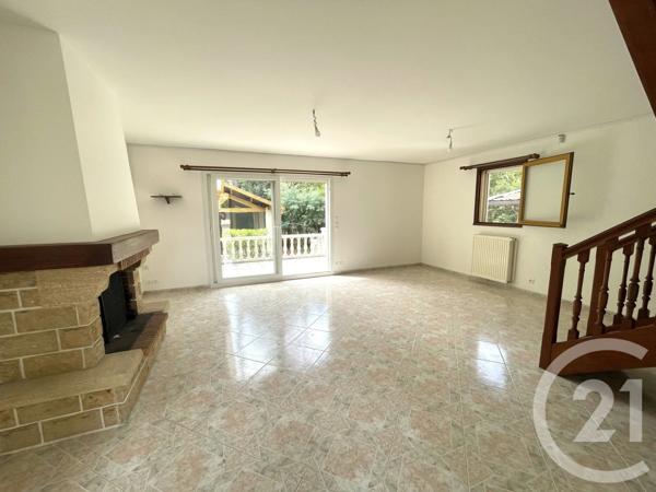 Appartement T5 à vendre  5 pièces - 106,31 m 2   ST GEORGES DE DIDONNE  - 17