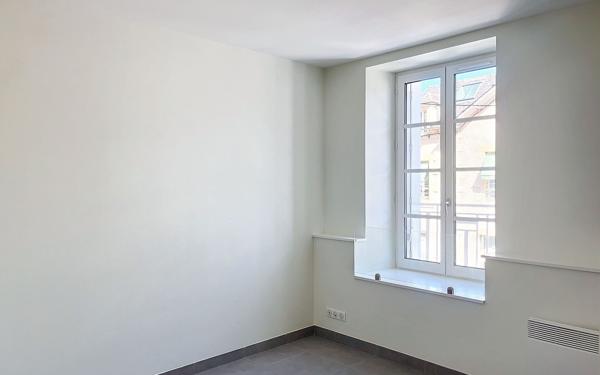 Appartement à louer    2 pièces •  Terrasson-Lavilledieu