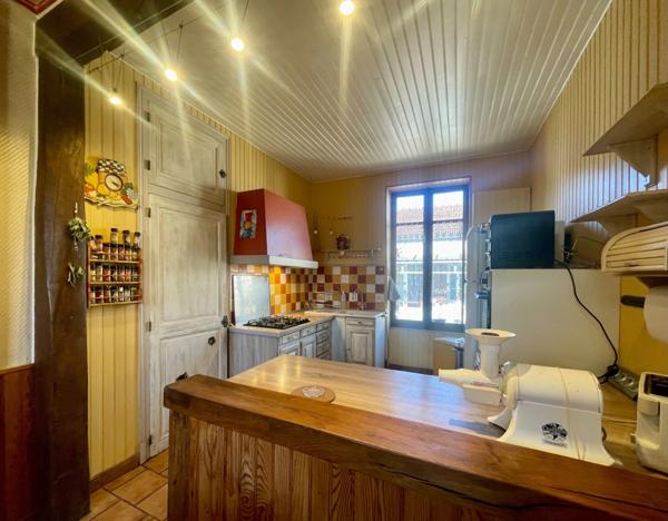 Maison à vendre et sa dépendance 8 pièces NEVERS (58)