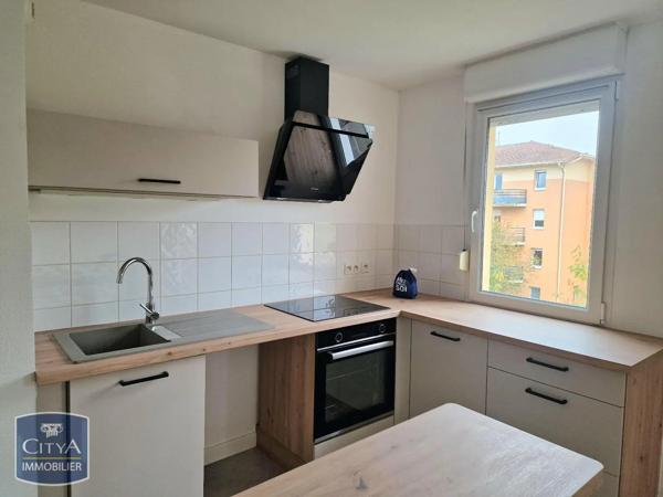 Appartement à louer 2 pièces 48.57m² Roanne (42300)