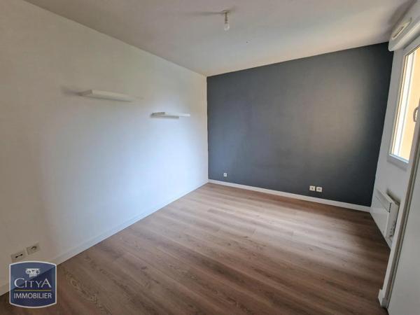 Appartement à louer 2 pièces 48.57m² Roanne (42300)