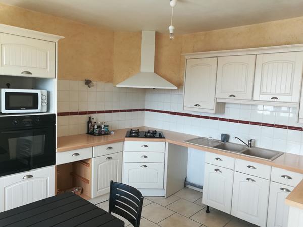 Appartement Saint Denis De L Hotel 5 pièce(s) 202 m2