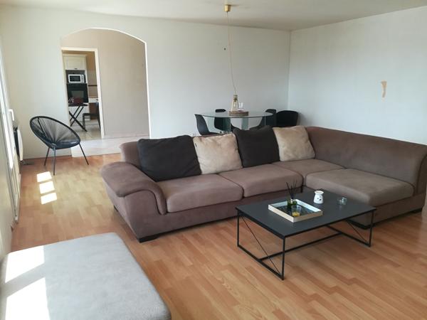 Appartement Saint Denis De L Hotel 5 pièce(s) 202 m2