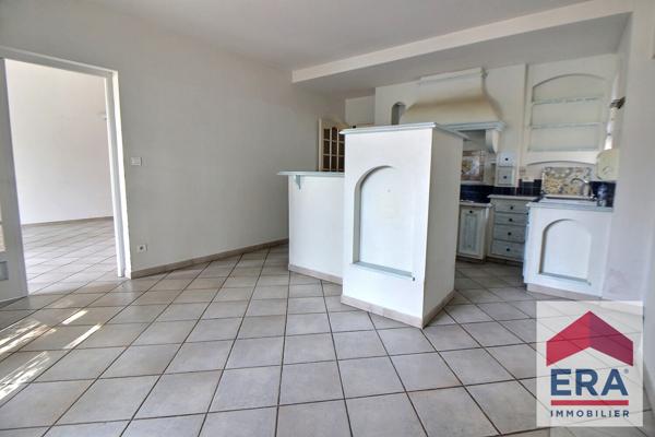 Maison Pierrelatte 5 pièces - 194m² - 950m² de terrain