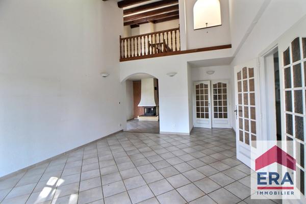 Maison Pierrelatte 5 pièces - 194m² - 950m² de terrain