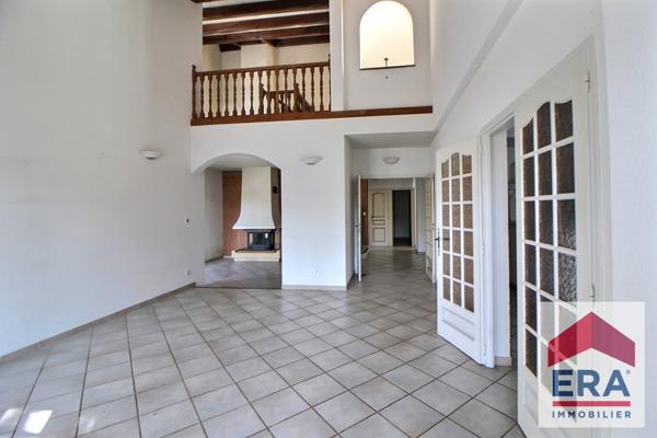 Maison Pierrelatte 5 pièces - 194m² - 950m² de terrain