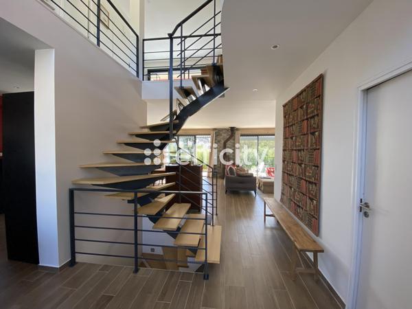 Maison 8 pièces - 245 m² Bien prestige