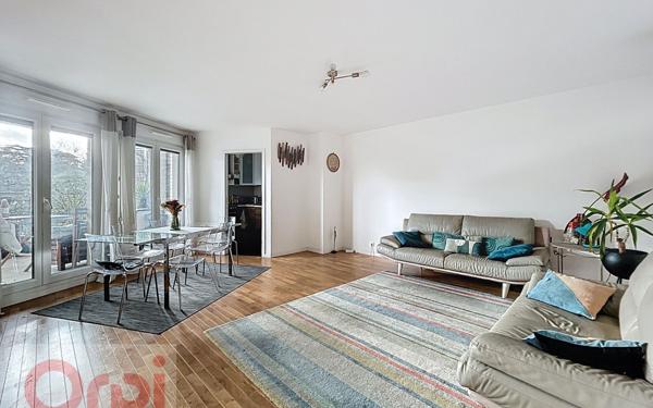 Appartement à vendre    5 pièces • 98 m2 Châtillon