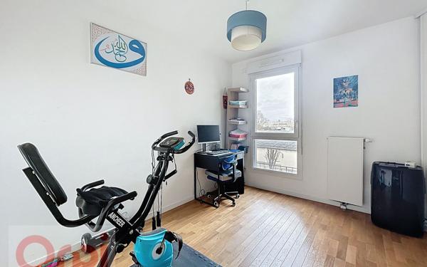 Appartement à vendre    5 pièces • 98 m2 Châtillon