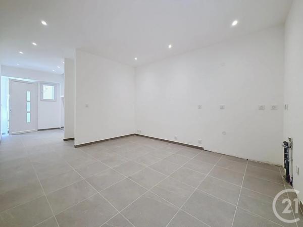 Appartement Studio à vendre  1 pièce - 25 m 2   ST RAPHAEL  - 83