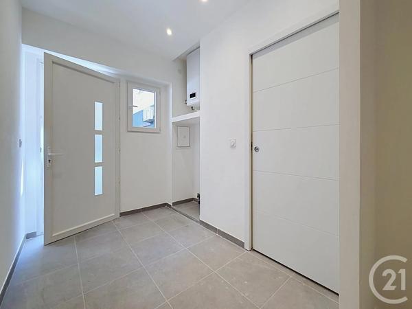 Appartement Studio à vendre  1 pièce - 25 m 2   ST RAPHAEL  - 83