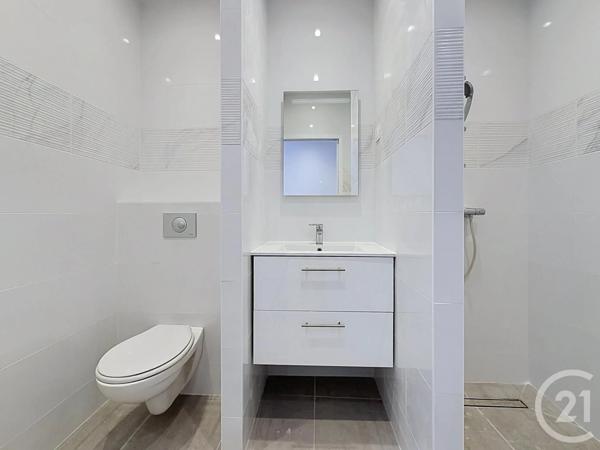 Appartement Studio à vendre  1 pièce - 25 m 2   ST RAPHAEL  - 83