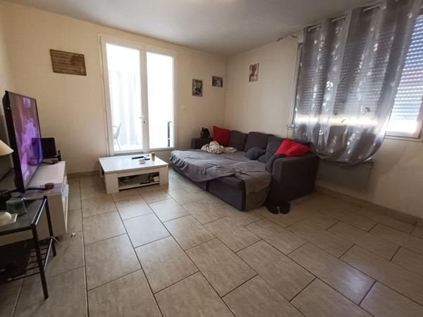 MAISON PORT DES BARQUES QUARTIER CALME